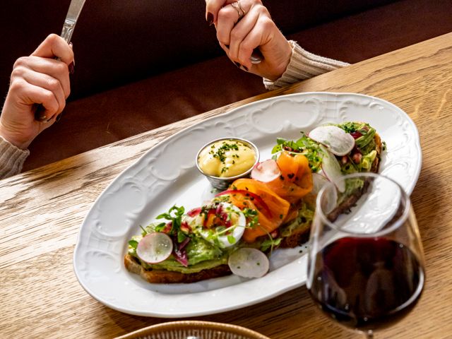 Amanie Paris AVOCADO TOAST