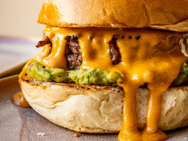 Amanie Paris MEXICAN BURGER